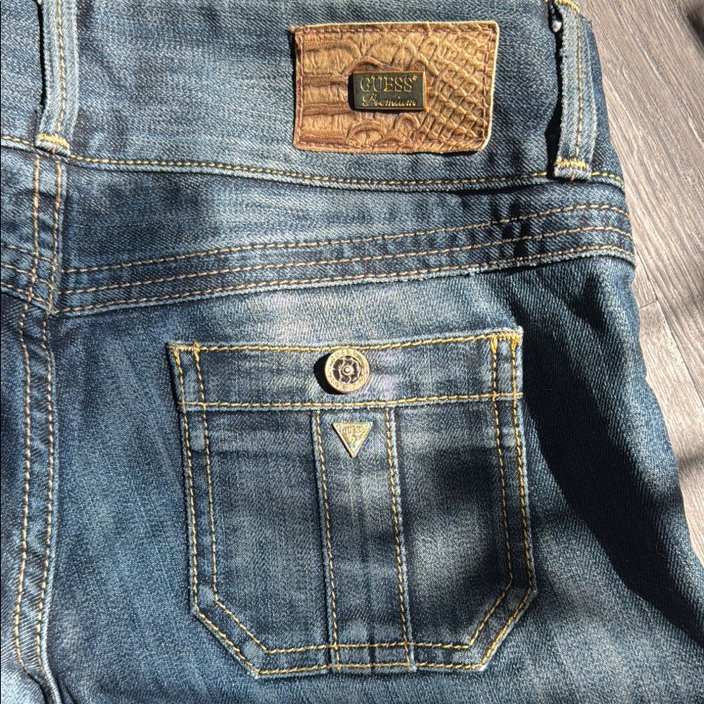 Guess Tiny YKK zipper 2000’s Blue Luxery Denim Jeans with Leather Patch